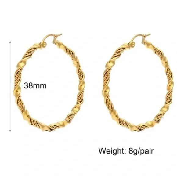 NEW 18K GOLD TWISTED CIRCLE HOOP EARRINGS, NICE EARRINGS, CUTE EARRINGS - Picture 6 of 6